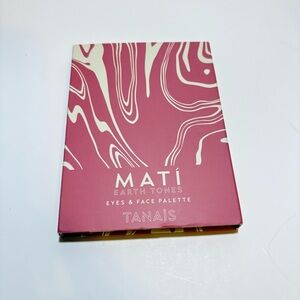 Matí Earth Tones Eyeshadow Palette - Pink and Cream